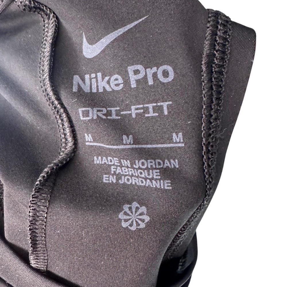 Nike Dri-Fit Pro Black Cropped Tank Size Medium - Picture 7 of 7